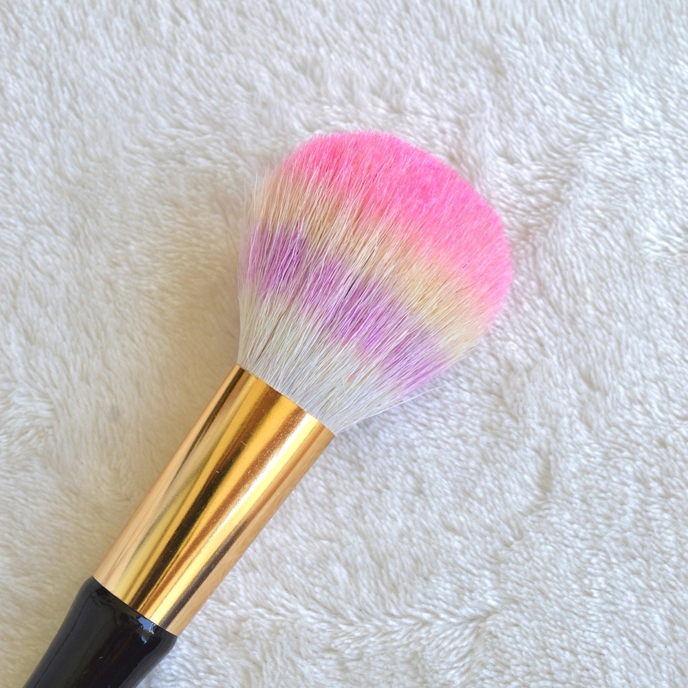 Guerlain Paris Météorites Rainbow Powder Brush – Made in France Goat Hair - Picture 6 of 7